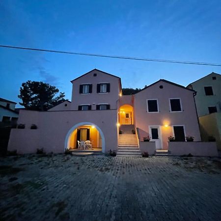 Апартаменты Olive Нерезине Экстерьер фото